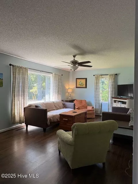 218 W Main St, Biscoe, NC 27209 photo 7