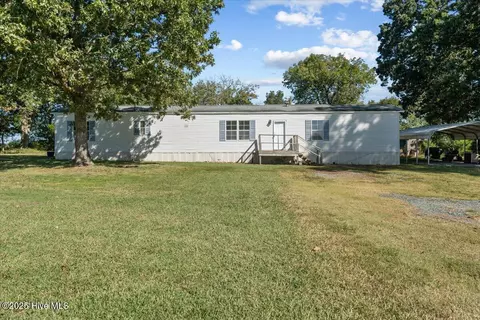 18070 Nc Highway 902, Bear Creek, NC 27207