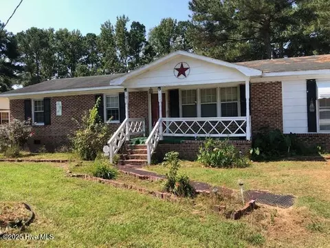 7712 Gardners School Rd, Saratoga, NC 27873
