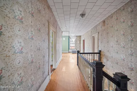 Entry Way - 675 Second St, Ayden, NC 28513 photo 2 of 3