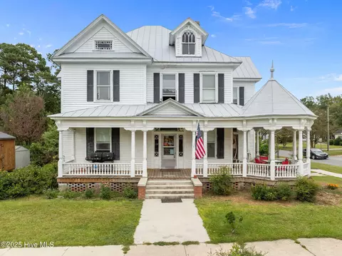 675 Second St, Ayden, NC 28513