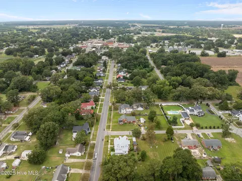 View/Area - 675 Second St, Ayden, NC 28513 photo 8 of 9