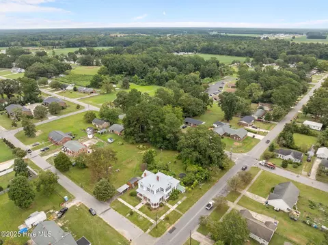 View/Area - 675 Second St, Ayden, NC 28513 photo 6 of 9