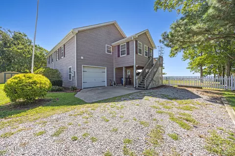 Exterior - 132 Edgewater Dr, Shiloh, NC 27974 photo 1 of 8
