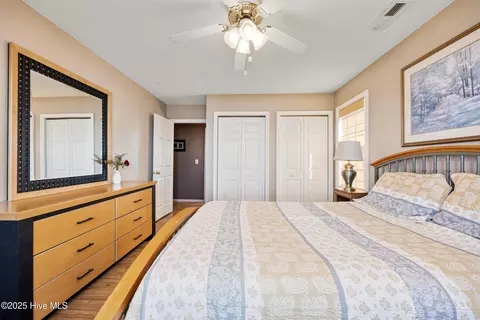 Bedroom - 132 Edgewater Dr, Shiloh, NC 27974 photo 3 of 6