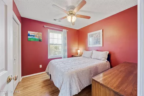 Bedroom - 132 Edgewater Dr, Shiloh, NC 27974 photo 1 of 6