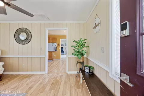 Entry Way - 132 Edgewater Dr, Shiloh, NC 27974 photo 1 of 6
