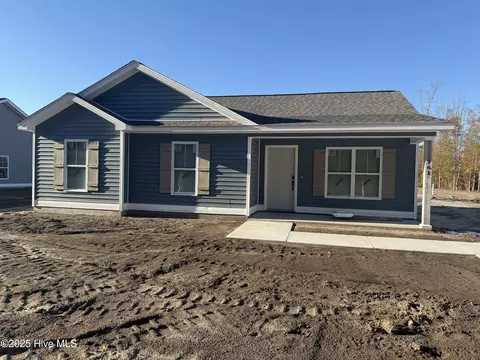 761 Wall St, Grifton, NC 28530