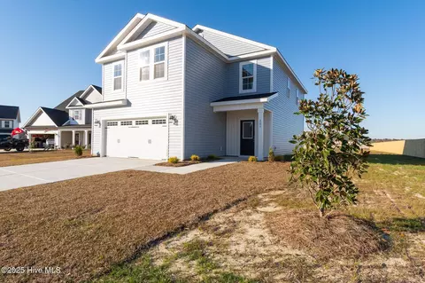209 Shadow Grass Ct, Stella, NC 28582 photo 5