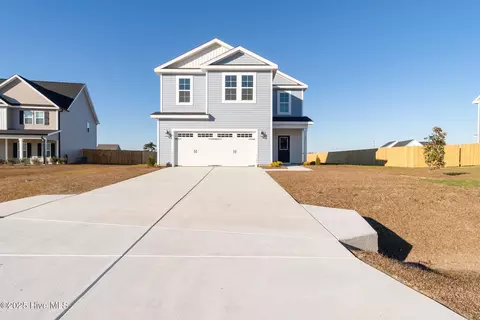 209 Shadow Grass Ct, Stella, NC 28582 photo 2