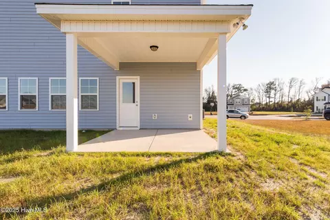 209 Shadow Grass Ct, Stella, NC 28582 photo 46
