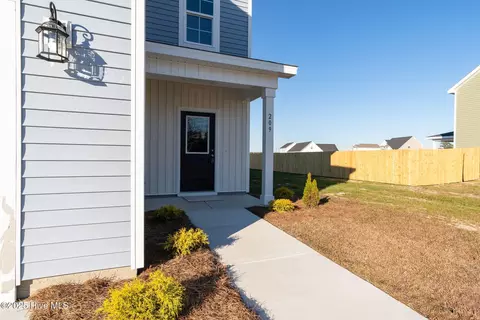 209 Shadow Grass Ct, Stella, NC 28582 photo 7