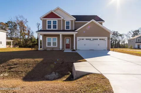 208 Shadow Grass Ct, Stella, NC 28582