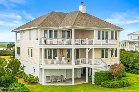 16 Sandy Pt, Wilmington, NC 28411
