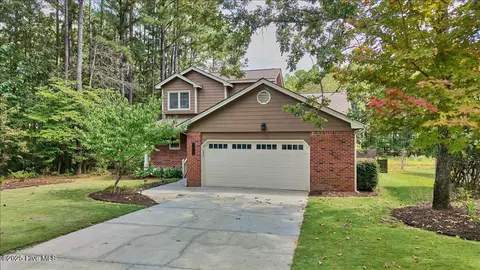 587 Riverbirch Dr, Vass, NC 28394