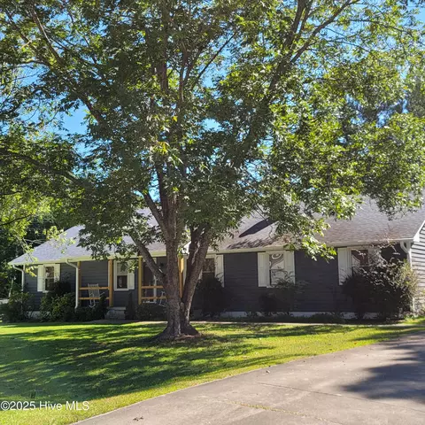 101 Dane Ct, Havelock, NC 28532