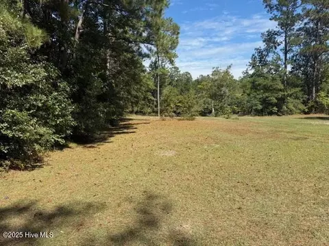 1067 River Rd, Tabor City, NC 28463