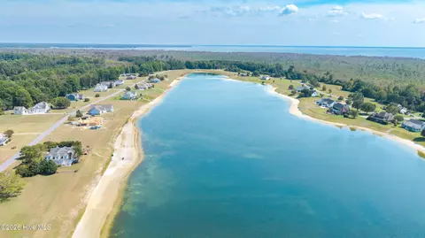 317 Schooner Landing Dr, Edenton, NC 27932