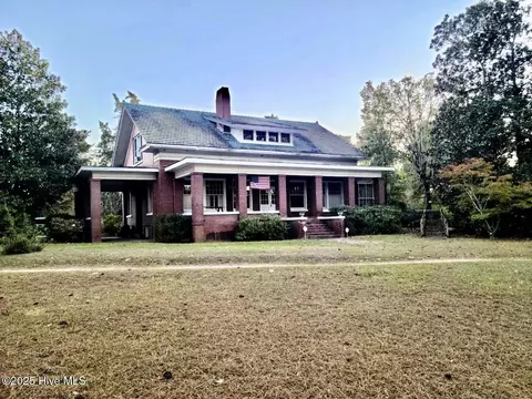 2740 Nc 71, Maxton, NC 28364