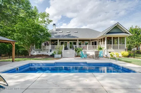 164 Firefly Dr, Wallace, NC 28466