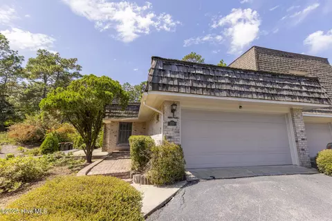 109 Wimbledon Dr, Pinehurst, NC 28374