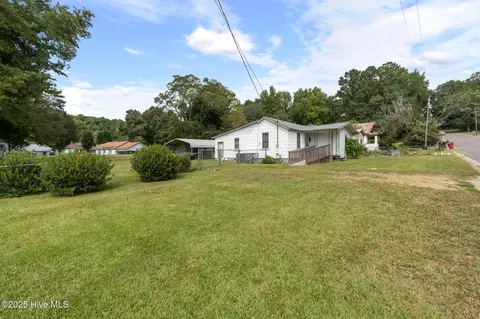 123 Garrett St, Rockingham, NC 28379