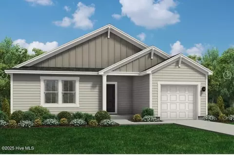 226 Happy Trail Rd, Aberdeen, NC 28315