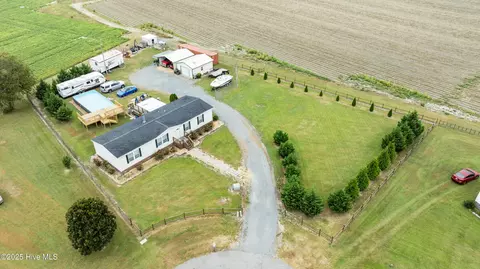 273 Wall St, Snow Hill, NC 28580