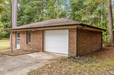 1341 Bear Trap Rd, Williamston, NC 27892 photo 3