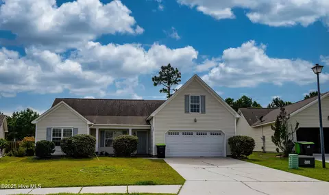 203 Belvedere Dr, Holly Ridge, NC 28445