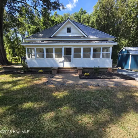 241 Dover St, Star, NC 27356
