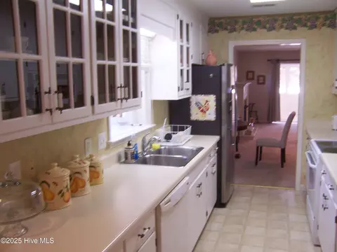 Kitchen - 90 Pinehurst Trace Dr, Pinehurst, NC 28374 photo 1 of 1