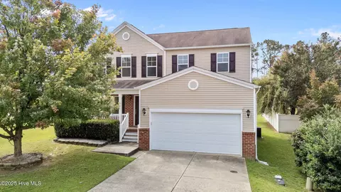21 Woodcreek Ln, Clayton, NC 27520