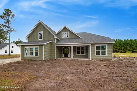 114 Antebellum Dr, Havelock, NC 28532