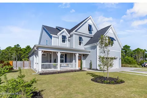 8320 Penny Royal Ln, Wilmington, NC 28412