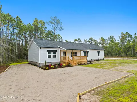 1191 Filmore Rd, Southport, NC 28461