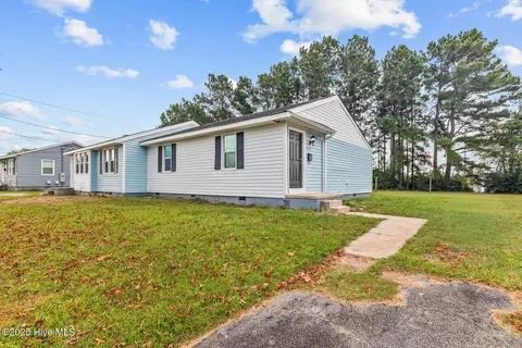 308-310 Starling St, Jacksonville, NC 28540