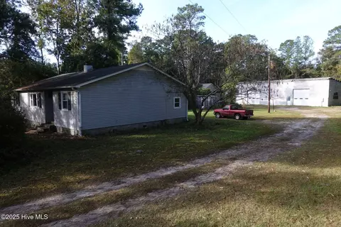 11215 Us Hwy 117 S, Rocky Point, NC 28457