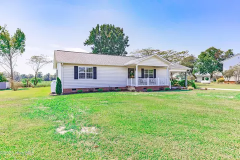 134 Roland Batchelor Rd, Beulaville, NC 28518