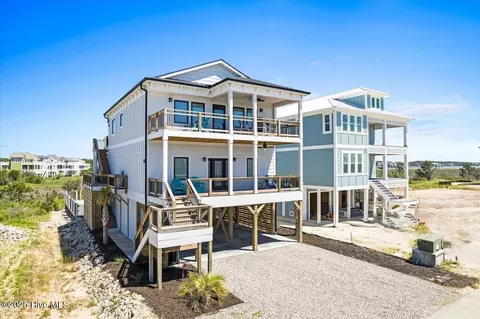 25 Grand View Dr, Ocean Isle Beach, NC 28469