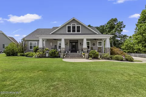 102 Rollingwood Dr, New Bern, NC 28562