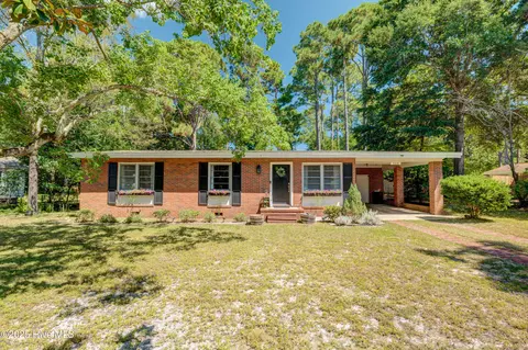 5329 Autumn Dr, Wilmington, NC 28409