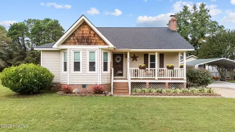 117 Poplar Dr, Clayton, NC 27520