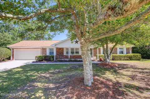 736 Kelly Rd, Wilmington, NC 28409