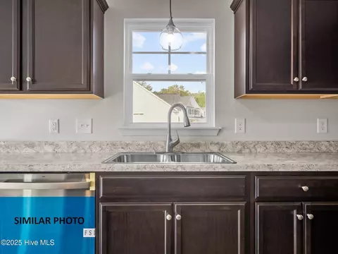 402 Windermere Rd, Hubert, NC 28539 photo 15