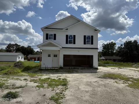694 Pope St, Grifton, NC 28530