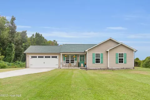 2307 White Oak River Rd, Maysville, NC 28555