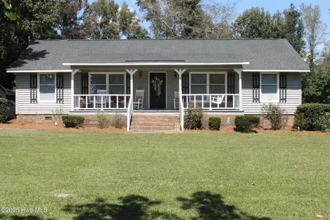 2093 Burney Ford Rd, Clarkton, NC 28433