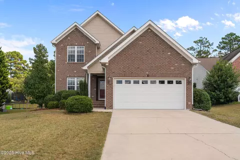 110 Lightwater Dr, Aberdeen, NC 28315
