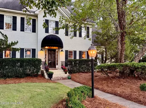 1606 Bloomsbury Rd, Greenville, NC 27858